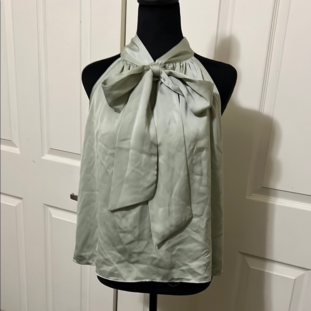 Green Relaxed Sleeveless Tie Front Blouse